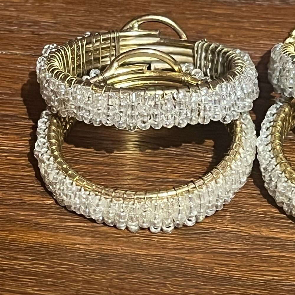 Gorgeous Set Of 4 PIER 1 Vintage Napkin Holder Rings Gold w/Sead Beads - Picture 7 of 10